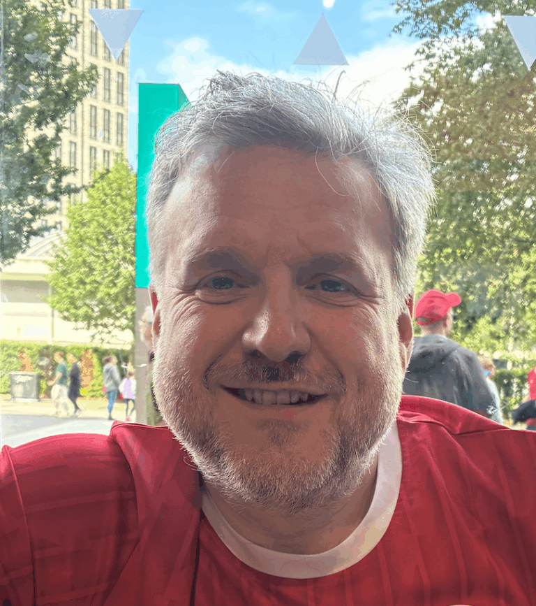 Employee Spotlight - Stuart Walker - Amparo